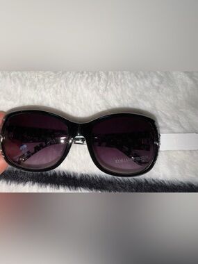 New York &Company 100% Protection Women's
Sunglasses